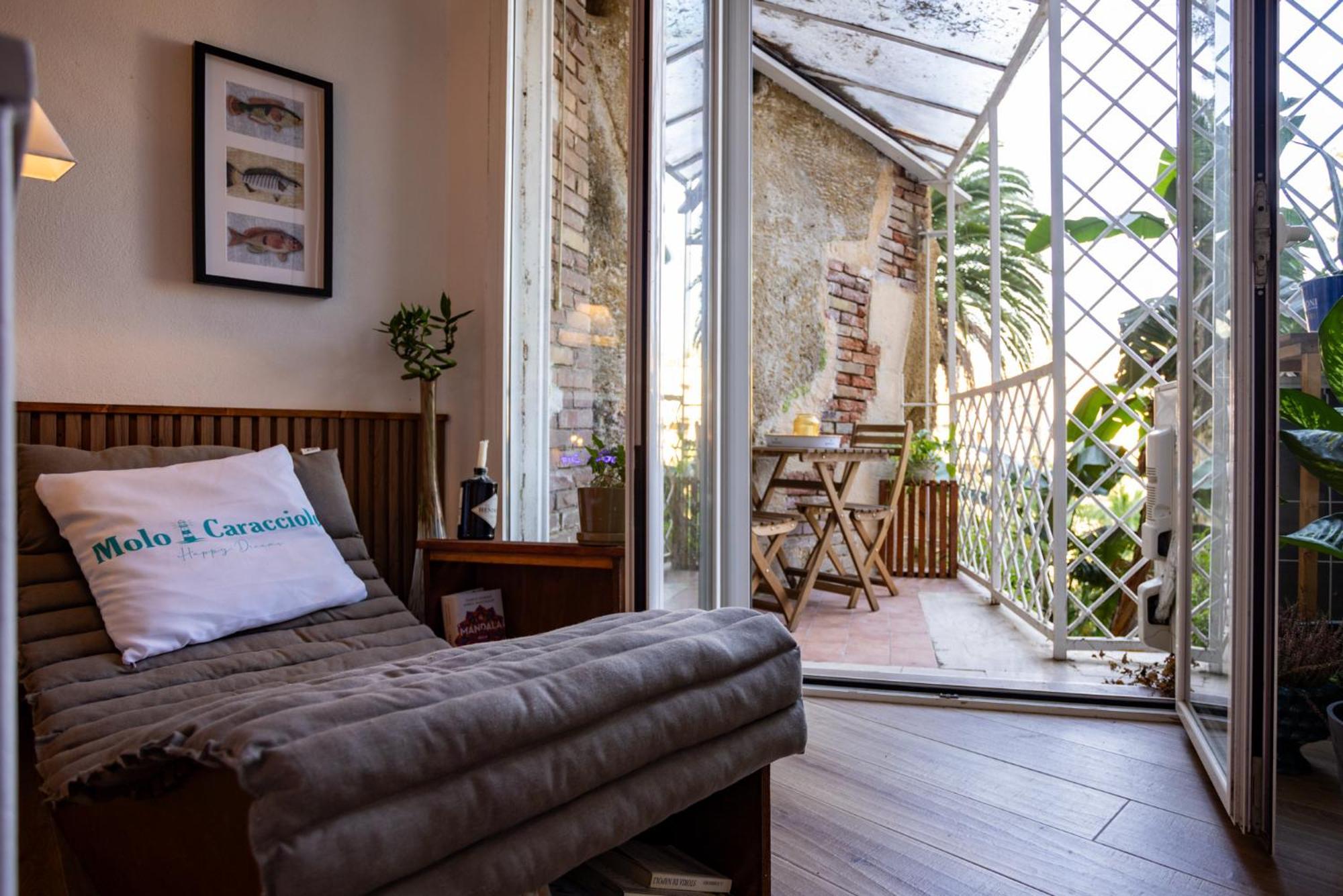 Molo Caracciolo Apartment Napoli Ngoại thất bức ảnh
