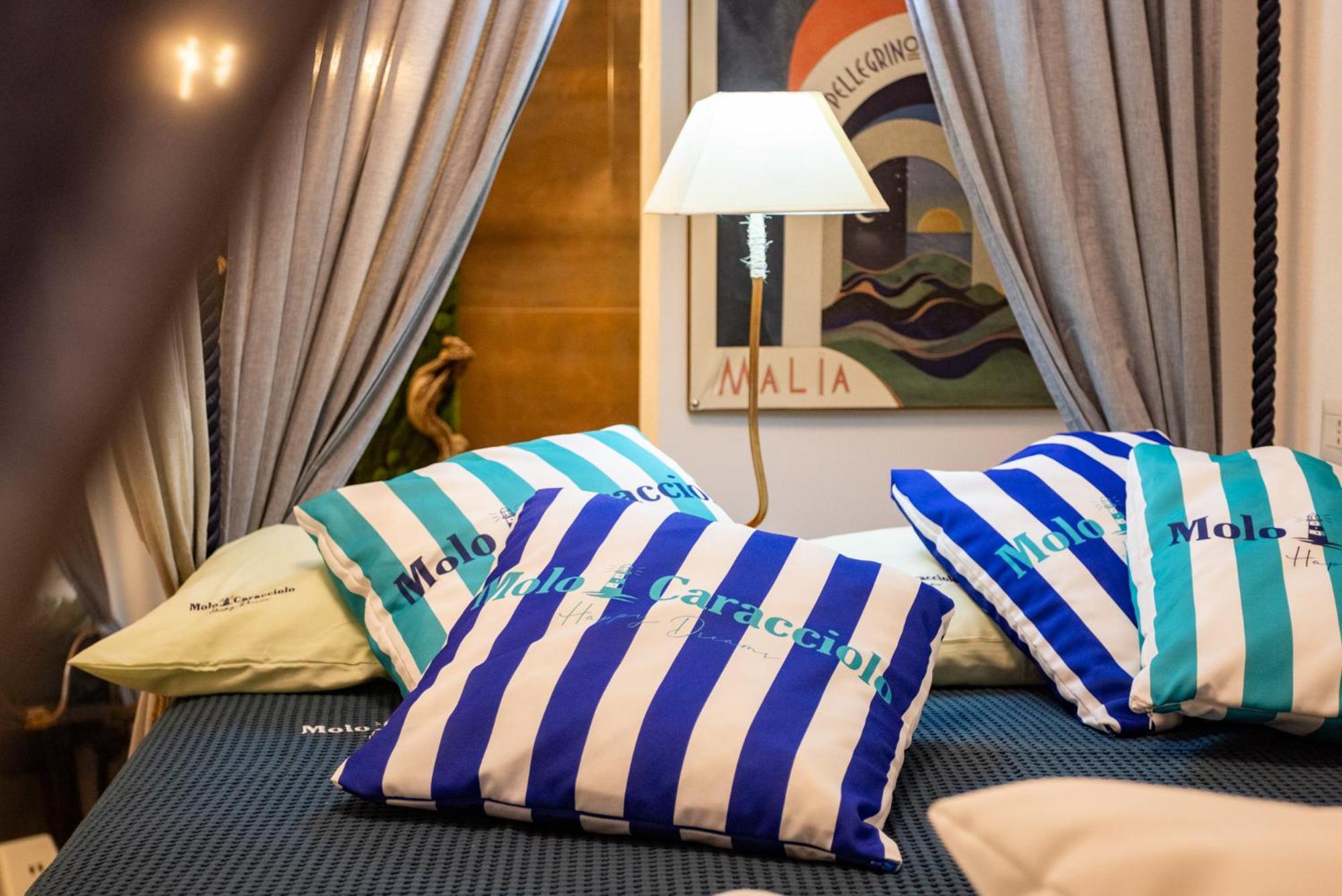 Molo Caracciolo Apartment Napoli Ngoại thất bức ảnh
